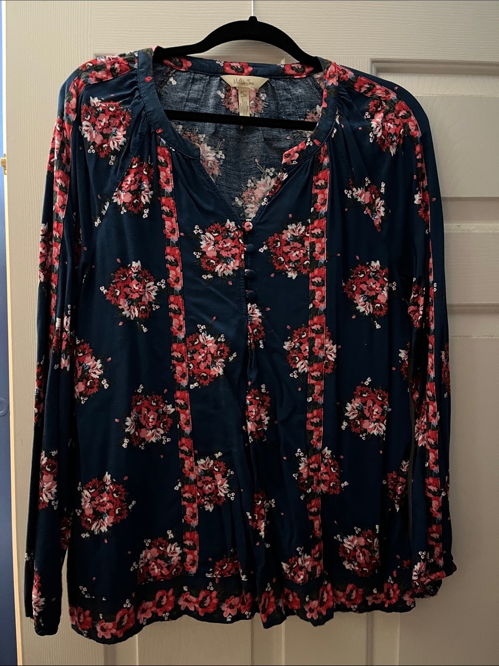Chelsea & Violet Navy Floral Button-Up Blouse with Pink Accents L